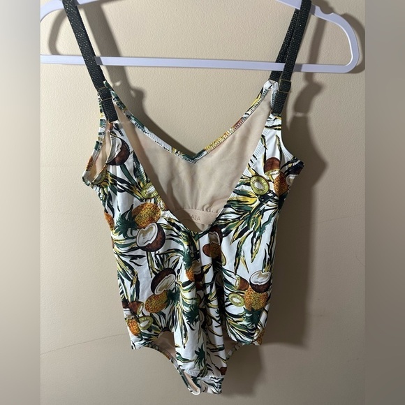 rosa faia • coconut pineapple kiwi novelty swim one piece bathing suit  8 C cup - Picture 3 of 6